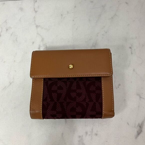 VINTAGE ETIENNE AIGNER Wallet - Picture 1 of 4